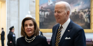 Pelosi niega conspiración para forzar renuncia de Biden