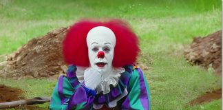 Tim Curry y la ansiedad al interpretar a Pennywise Tim Curry y la ansiedad al interpretar a Pennywise