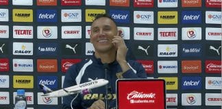 Keylor Navas interrumpe conferencia por llamada Keylor Navas interrumpe conferencia por llamada